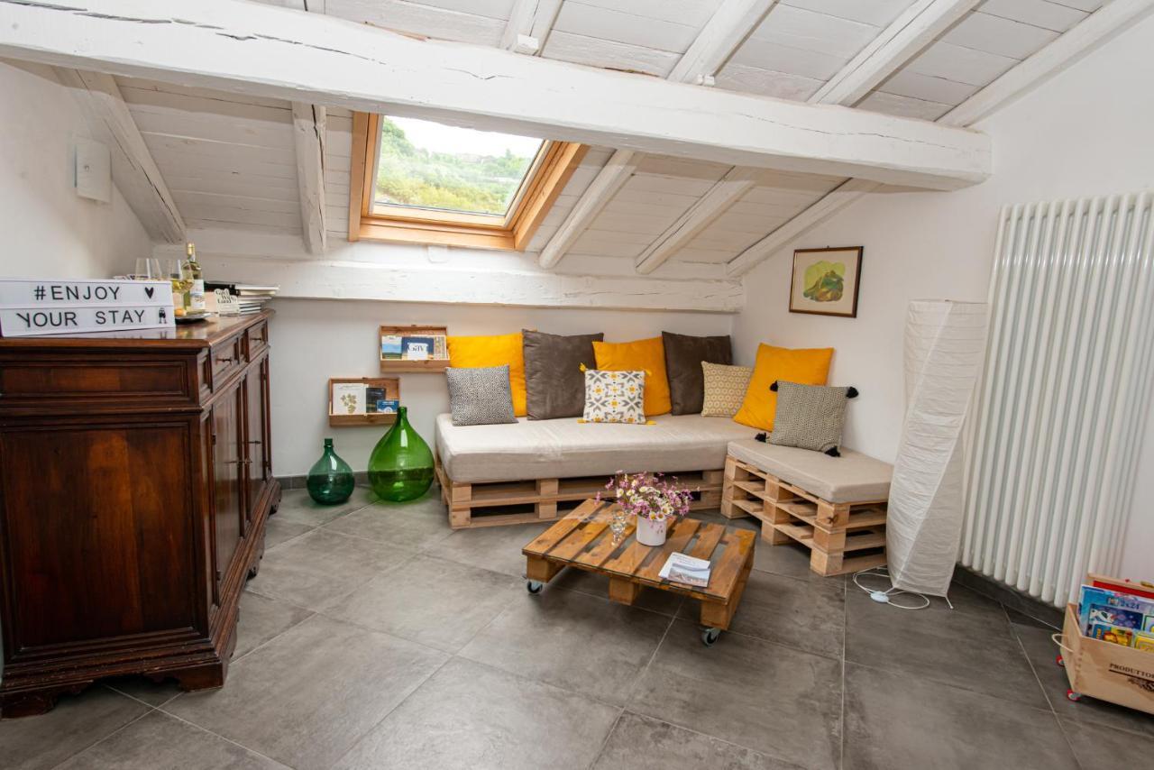 B&B Il Tetto Di Anita Gavi Exteriör bild