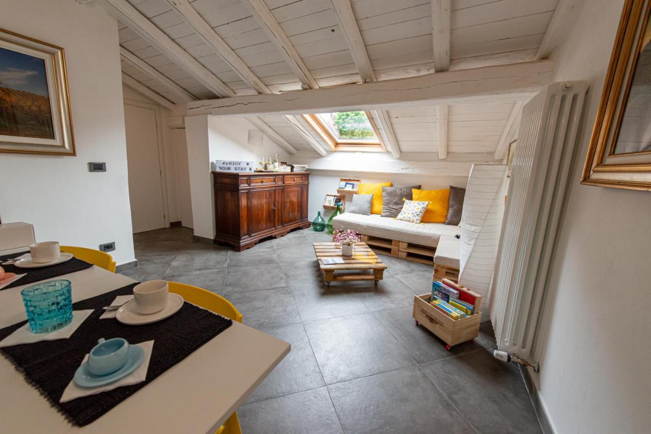 B&B Il Tetto Di Anita Gavi Exteriör bild