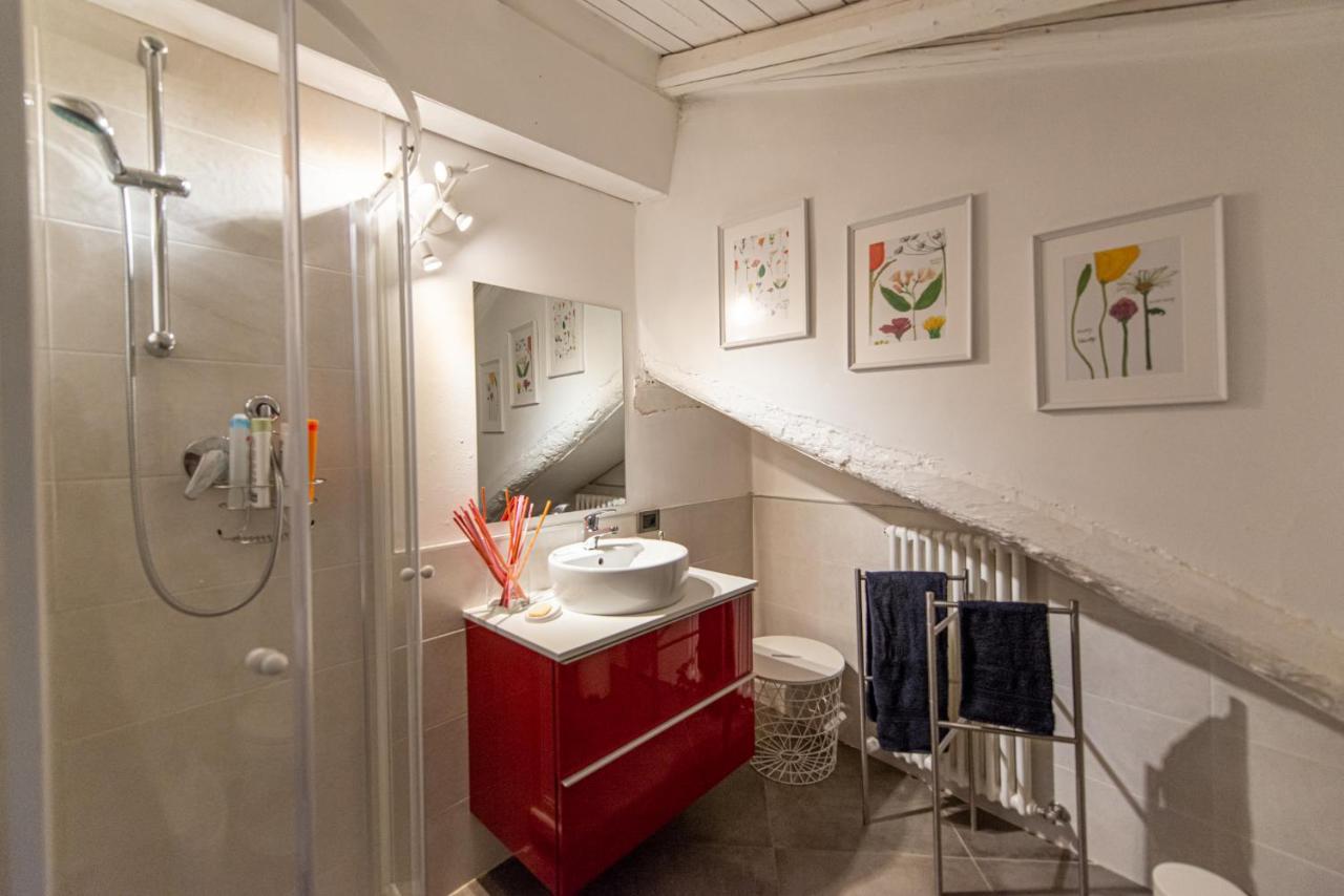 B&B Il Tetto Di Anita Gavi Exteriör bild